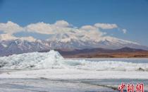 西藏阿里玛旁雍错进入冰融期